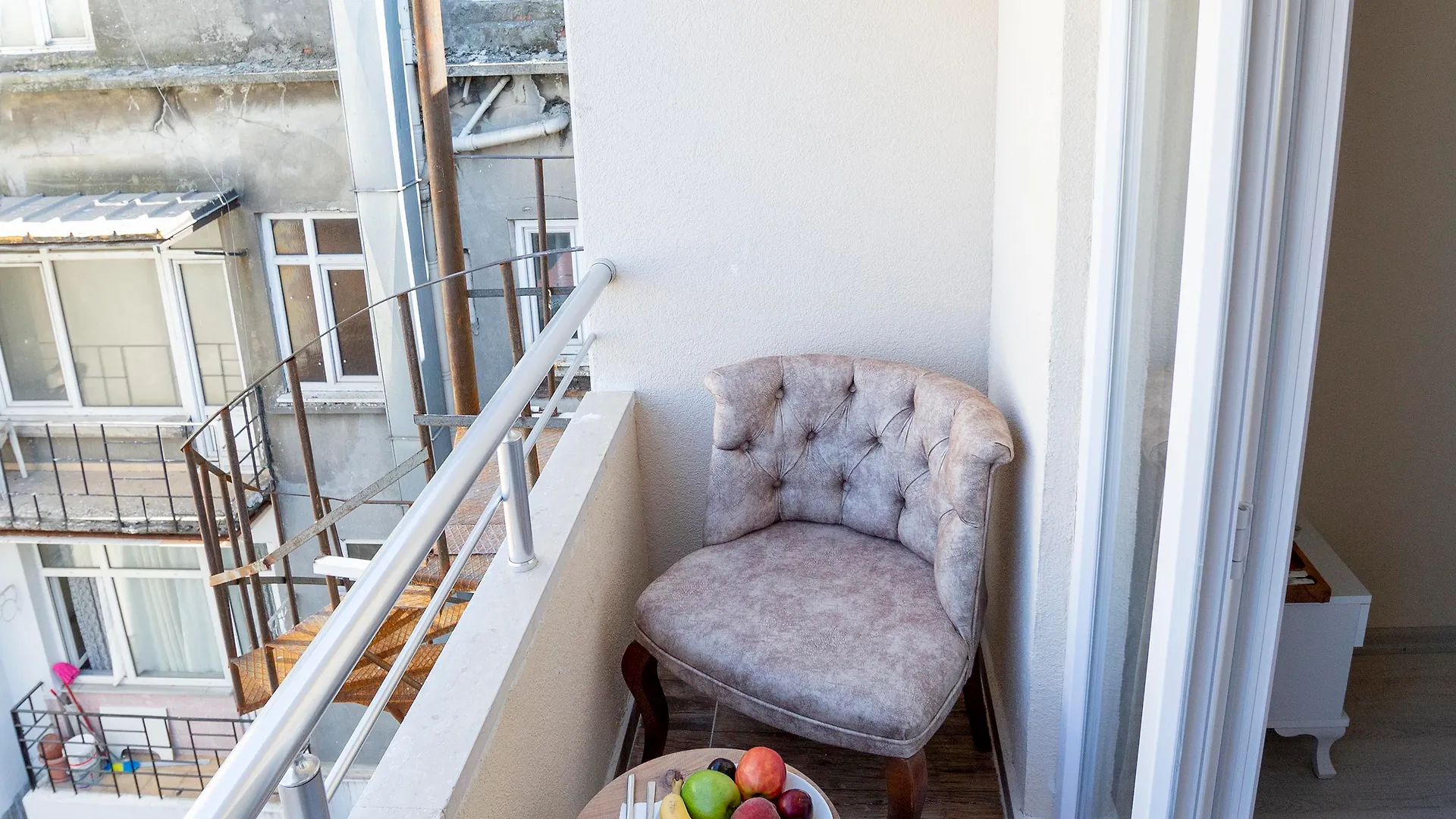 **  Vander Valk Istanbul Hotel تركيا